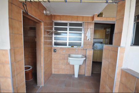 Casa à venda com 110m², 3 quartos e 1 vagaÁrea de Serviço