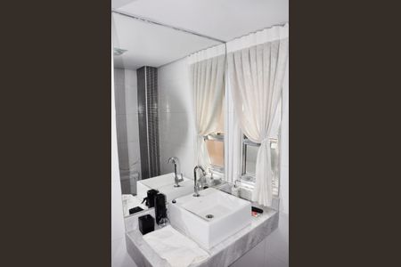 Apartamento para alugar com 49m², 2 quartos e 1 vaga Apartamento para alugar com 49m², 2 quartos e 1 vagaBanheiro Social