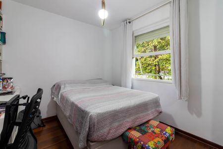 Apartamento à venda com 82m², 4 quartos e 2 vagasQuarto 3