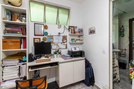 Apartamento à venda com 82m², 4 quartos e 2 vagasQuarto de Serviço