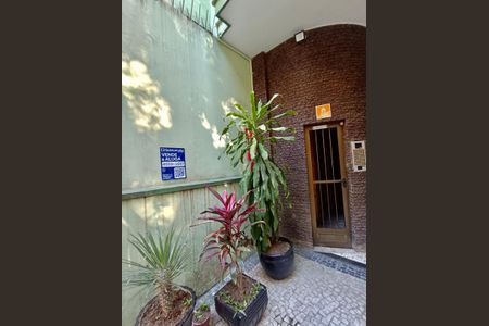 Studio para alugar com 23m², 1 quarto e sem vagaFachada com cartaz QA