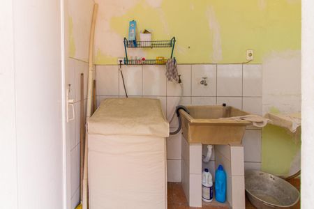 Casa à venda com 90m², 3 quartos e sem vagaLavanderia