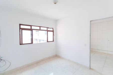 Casa para alugar com 45m², 1 quarto e sem vaga Casa para alugar com 45m², 1 quarto e sem vagaQuarto