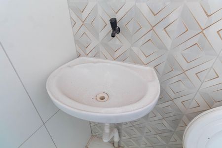 Casa para alugar com 45m², 1 quarto e sem vaga Casa para alugar com 45m², 1 quarto e sem vagaBanheiro