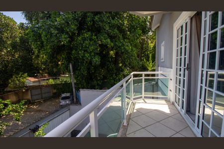 Casa de condomínio à venda com 360m², 5 quartos e 2 vagasSacada da Suíte 1