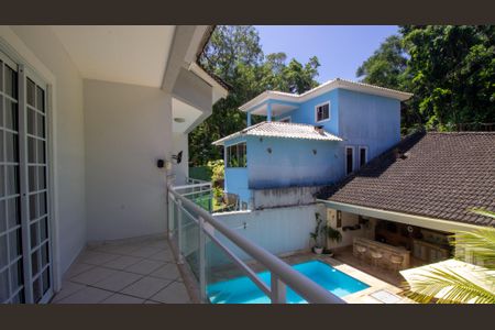Casa de condomínio à venda com 360m², 5 quartos e 2 vagasSacada da Suíte 2