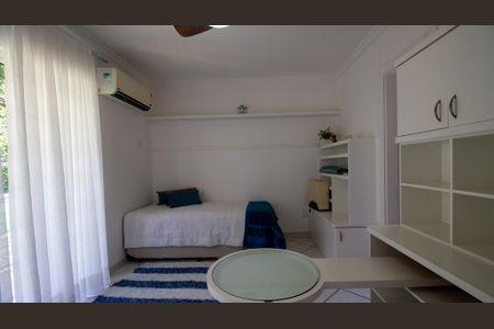 Casa de condomínio à venda com 360m², 5 quartos e 2 vagasSuíte 2