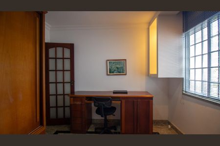 Casa de condomínio à venda com 360m², 5 quartos e 2 vagasQuarto