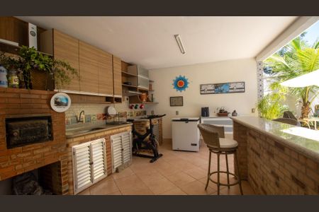 Casa de condomínio à venda com 360m², 5 quartos e 2 vagasÁrea Gourmet