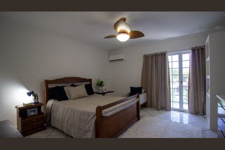 Casa de condomínio à venda com 360m², 5 quartos e 2 vagasSuíte 1