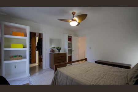 Casa de condomínio à venda com 360m², 5 quartos e 2 vagasSuíte 1