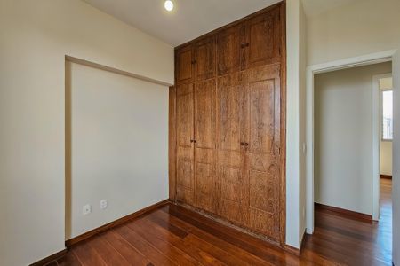 Apartamento à venda com 100m², 3 quartos e 2 vagasQuarto 1