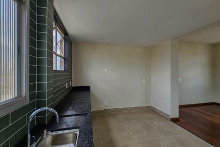 Apartamento à venda com 100m², 3 quartos e 2 vagasCozinha