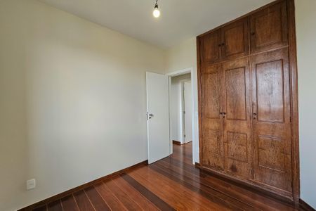 Apartamento à venda com 100m², 3 quartos e 2 vagasQuarto 2