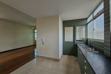Apartamento à venda com 100m², 3 quartos e 2 vagasCozinha