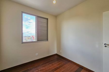 Apartamento à venda com 100m², 3 quartos e 2 vagasQuarto 2