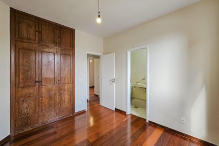 Apartamento à venda com 100m², 3 quartos e 2 vagasSuíte