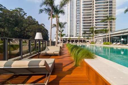 Apartamento à venda com 186m², 4 quartos e 3 vagasÁrea comum - Piscina