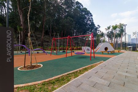 Apartamento à venda com 186m², 4 quartos e 3 vagasÁrea comum - Playground