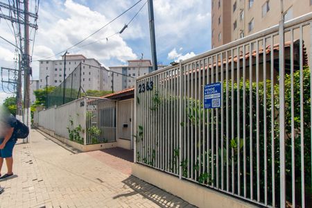 Apartamento para alugar com 44m², 2 quartos e 1 vaga Apartamento para alugar com 44m², 2 quartos e 1 vagaFachada