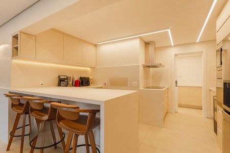 Apartamento à venda com 129m², 3 quartos e 3 vagasCozinha