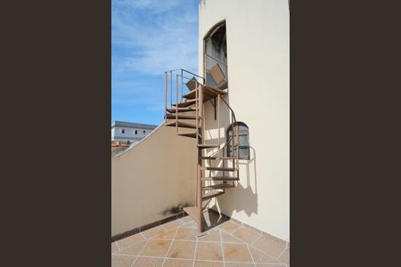 Casa à venda com 320m², 3 quartos e 4 vagasVaranda do Quarto 3