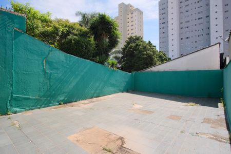 Casa à venda com 320m², 3 quartos e 4 vagasQuintal