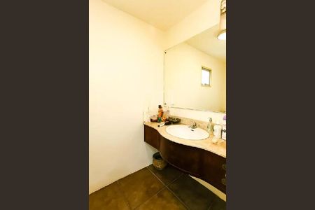 Casa para alugar com 240m², 5 quartos e 4 vagas