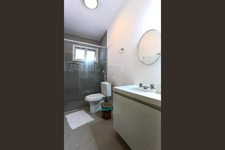 Casa para alugar com 240m², 5 quartos e 4 vagas