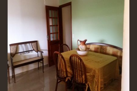 Casa à venda com 347m², 3 quartos e 3 vagas