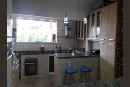 Casa à venda com 347m², 3 quartos e 3 vagas