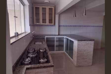 Casa à venda com 347m², 3 quartos e 3 vagas