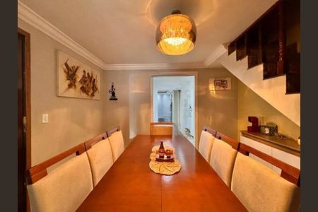 Casa à venda com 200m², 3 quartos e 3 vagas