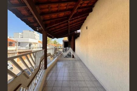 Casa à venda com 200m², 3 quartos e 3 vagas