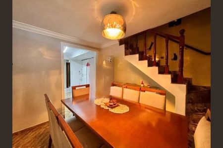 Casa à venda com 200m², 3 quartos e 3 vagas