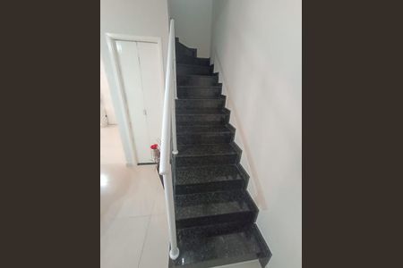 Casa à venda com 90m², 3 quartos e 3 vagas