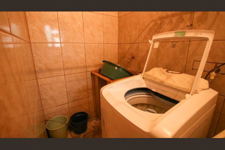 Casa à venda com 200m², 4 quartos e 1 vaga Casa à venda com 200m², 4 quartos e 1 vagaÁrea de Serviço