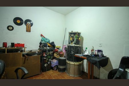 Casa à venda com 200m², 4 quartos e 1 vaga Casa à venda com 200m², 4 quartos e 1 vagaQuarto 3