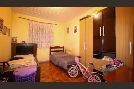 Casa à venda com 200m², 4 quartos e 1 vaga Casa à venda com 200m², 4 quartos e 1 vagaQuarto 1