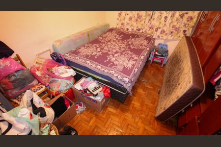 Casa à venda com 200m², 4 quartos e 1 vaga Casa à venda com 200m², 4 quartos e 1 vagaQuarto 2