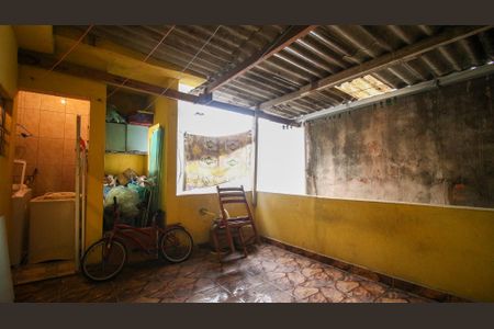 Casa à venda com 200m², 4 quartos e 1 vaga Casa à venda com 200m², 4 quartos e 1 vagaÁrea