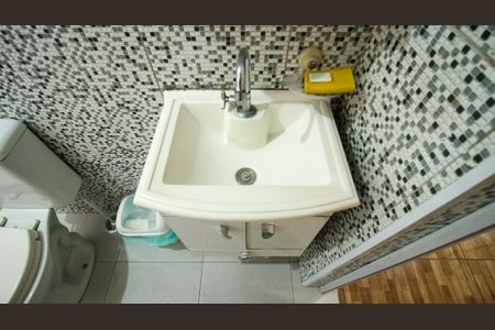 Casa à venda com 200m², 4 quartos e 1 vaga Casa à venda com 200m², 4 quartos e 1 vagaBanheiro