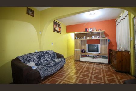 Casa à venda com 200m², 4 quartos e 1 vaga Casa à venda com 200m², 4 quartos e 1 vagaSala