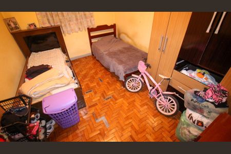 Casa à venda com 200m², 4 quartos e 1 vaga Casa à venda com 200m², 4 quartos e 1 vagaQuarto 1