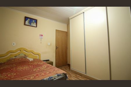 Casa à venda com 200m², 4 quartos e 1 vaga Casa à venda com 200m², 4 quartos e 1 vagaQuarto 4