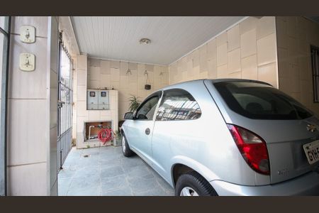 Casa à venda com 200m², 4 quartos e 1 vaga Casa à venda com 200m², 4 quartos e 1 vagaGaragem