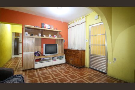 Casa à venda com 200m², 4 quartos e 1 vaga Casa à venda com 200m², 4 quartos e 1 vagaSala