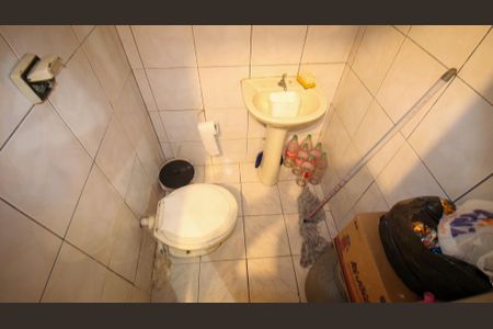 Casa à venda com 200m², 4 quartos e 1 vaga Casa à venda com 200m², 4 quartos e 1 vagaLavabo