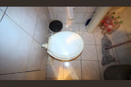 Casa à venda com 200m², 4 quartos e 1 vaga Casa à venda com 200m², 4 quartos e 1 vagaLavabo