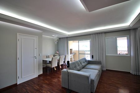 Apartamento à venda com 100m², 2 quartos e 2 vagasSala